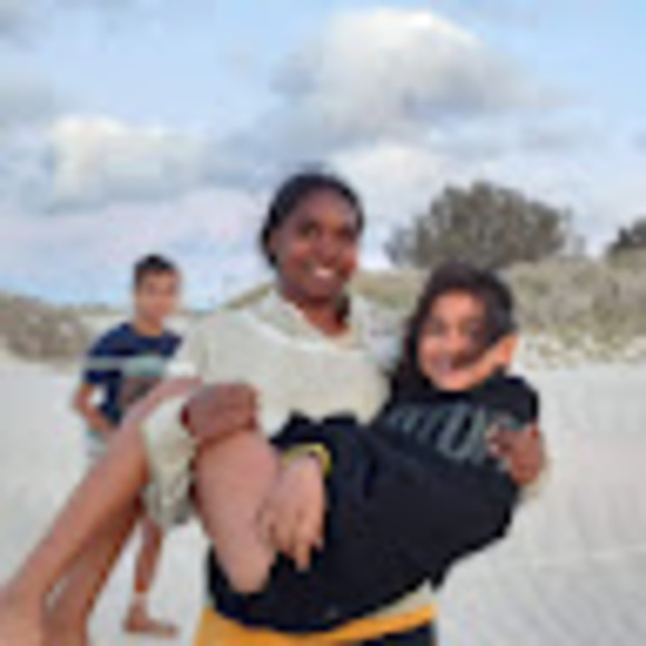 Meet your Posher, Ciahn - Picture 1 of 1